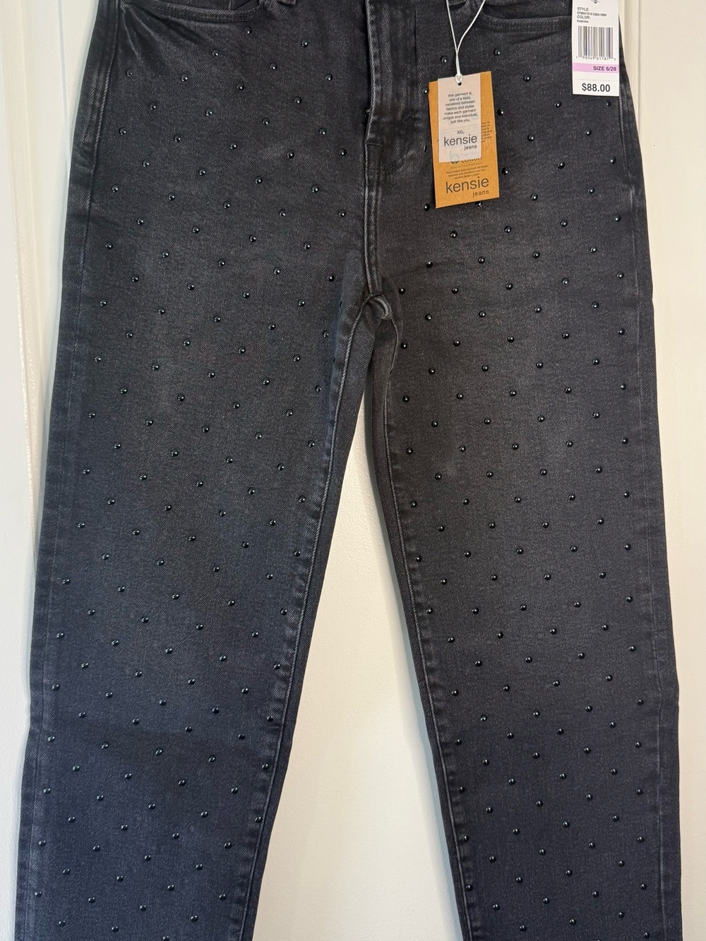 Kensie The Ella High Rise Straight Studded Jeans Women’s 6/28 Ramona Black
